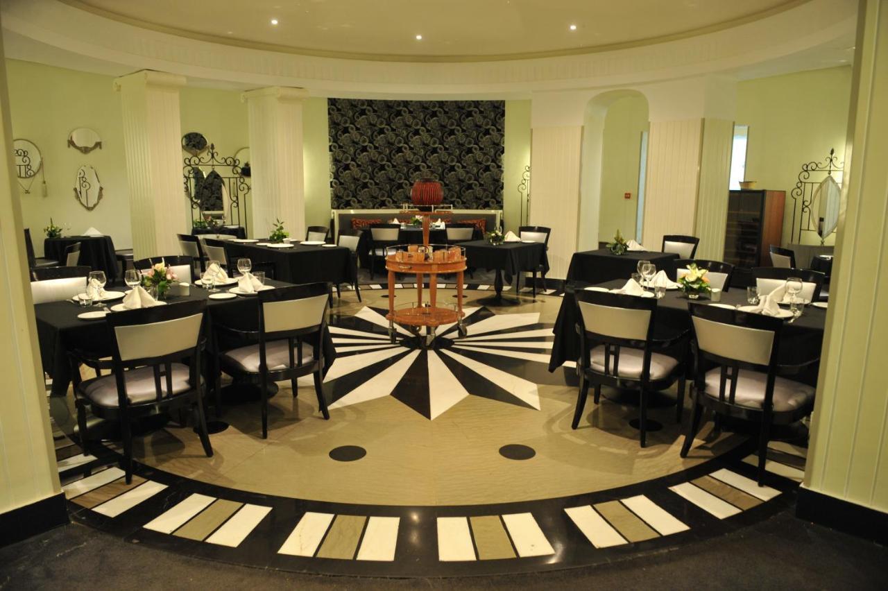 Hotel Farah Καζαμπλάνκα Εξωτερικό φωτογραφία The restaurant