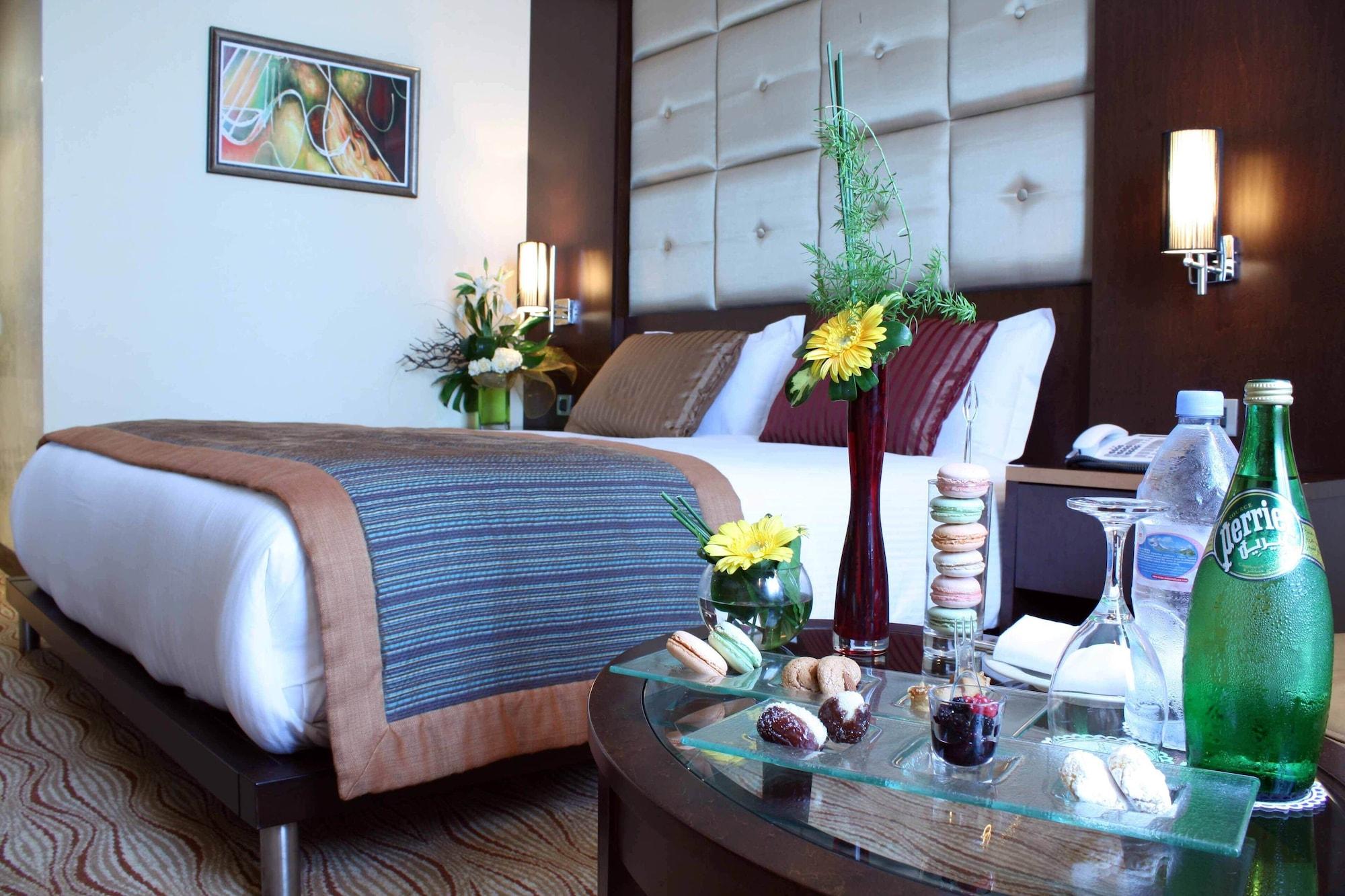 Hotel Farah Καζαμπλάνκα Εξωτερικό φωτογραφία A room at the hotel