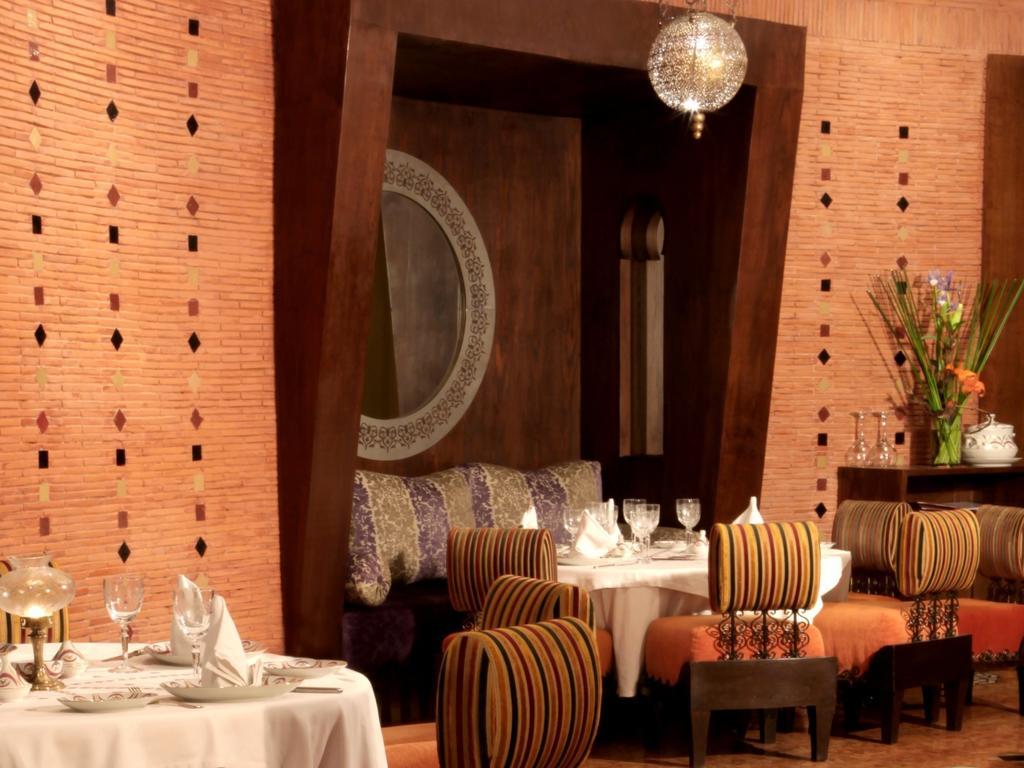 Hotel Farah Καζαμπλάνκα Εξωτερικό φωτογραφία The restaurant